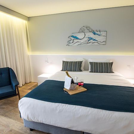 Ilha Hostel & Suites ปอนตาเดลกาดา ภายนอก รูปภาพ
