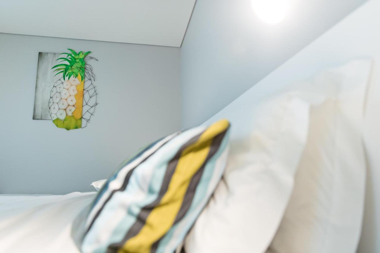 Ilha Hostel & Suites ปอนตาเดลกาดา ภายนอก รูปภาพ