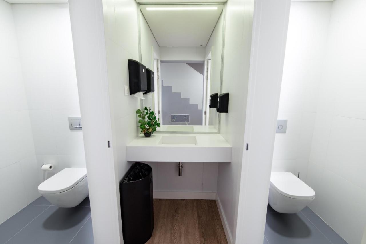 Ilha Hostel & Suites ปอนตาเดลกาดา ภายนอก รูปภาพ
