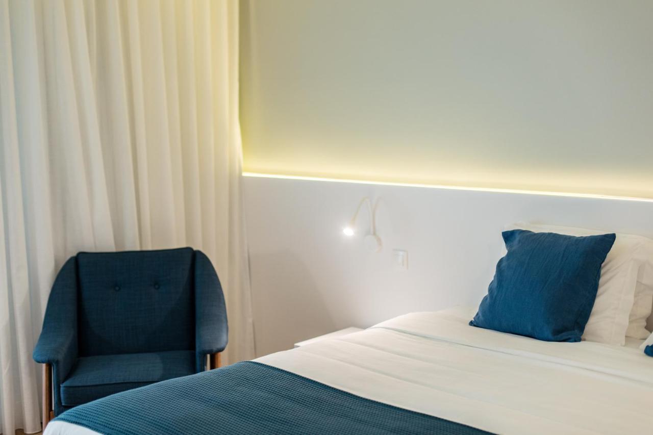 Ilha Hostel & Suites ปอนตาเดลกาดา ภายนอก รูปภาพ