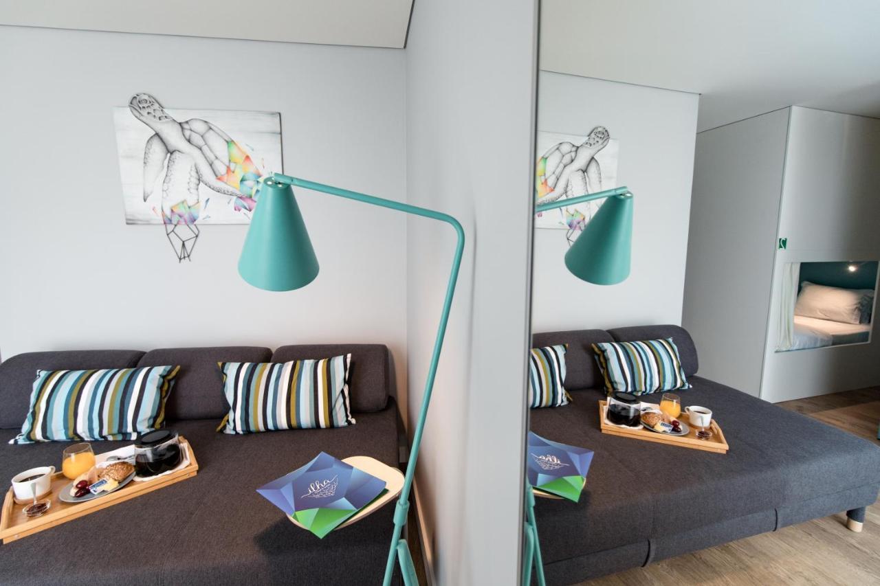 Ilha Hostel & Suites ปอนตาเดลกาดา ภายนอก รูปภาพ