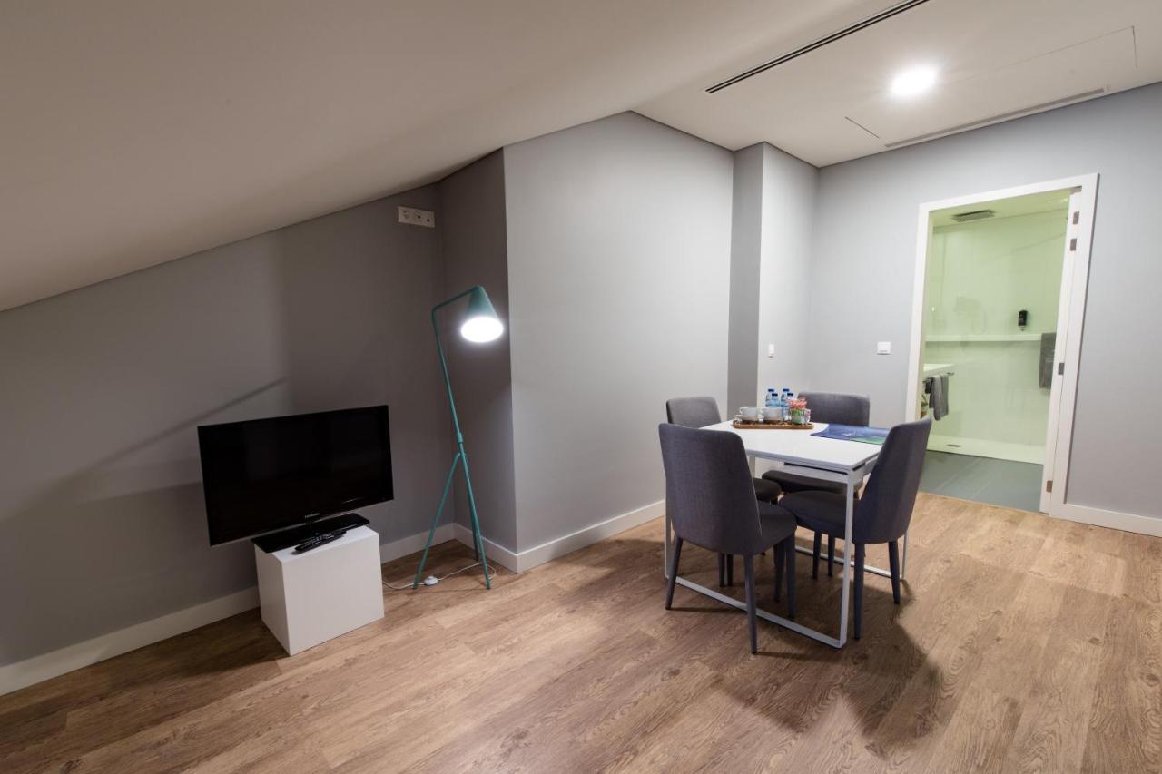 Ilha Hostel & Suites ปอนตาเดลกาดา ภายนอก รูปภาพ