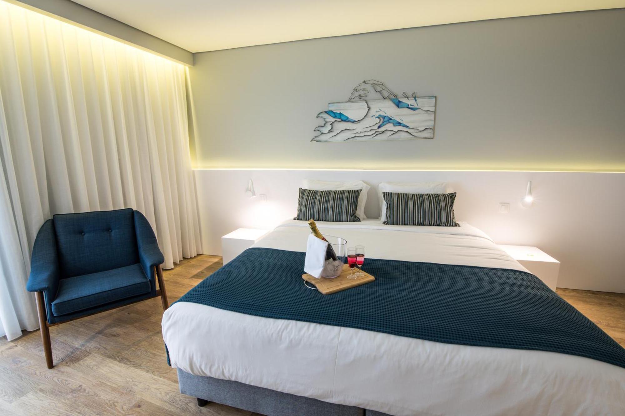 Ilha Hostel & Suites ปอนตาเดลกาดา ภายนอก รูปภาพ